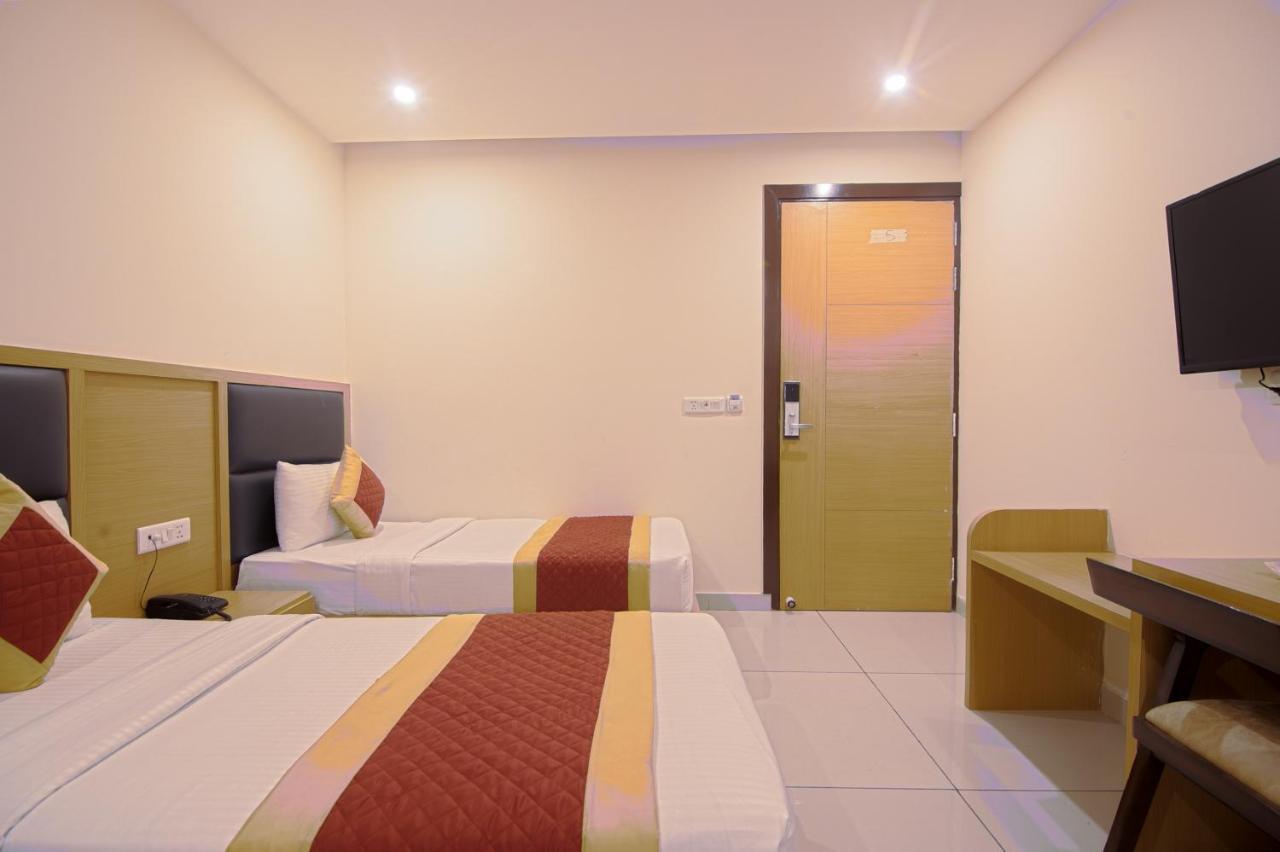 Hotel Del Inn By F9 Hotels - Near Igi Airport New Delhi Buitenkant foto
