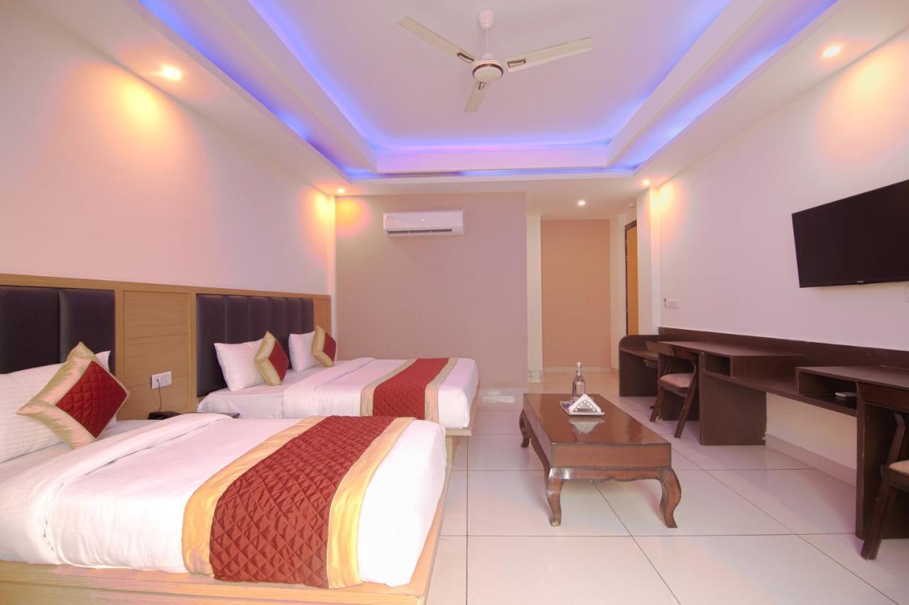 Hotel Del Inn By F9 Hotels - Near Igi Airport New Delhi Buitenkant foto