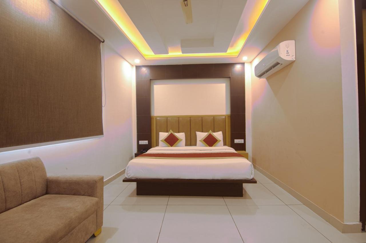 Hotel Del Inn By F9 Hotels - Near Igi Airport New Delhi Buitenkant foto